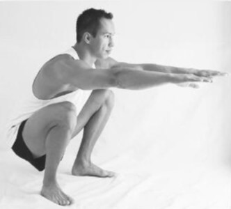 Allenamento Funzionale-piegamenti sulle gambe